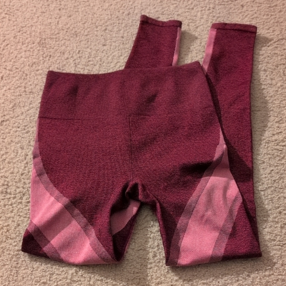 Fabletics Pink Tight Athletic Leggings Size Small